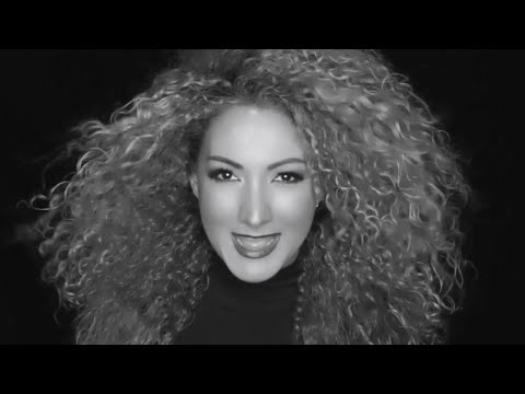 Erika Ender - Ataúd (Official Video)