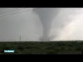 Gevaarlijke tornado's en overstromingen in de VS - RTL NIEUWS