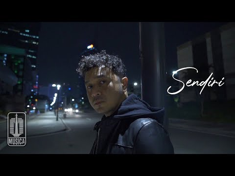 Giring Ganesha - Sendiri (Official Lyric Video)