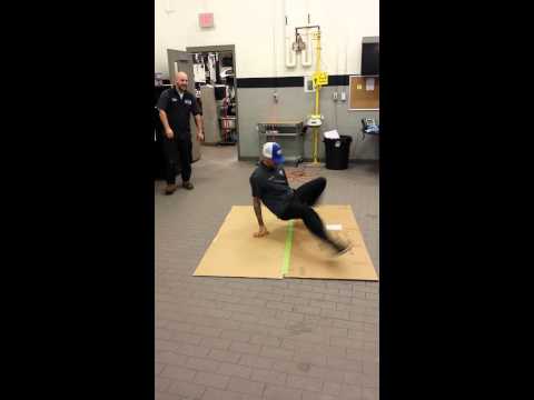 Phildo baggins gets owned by Seth BBoy style