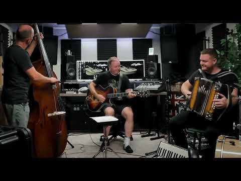 Patrik Hoetzl Trio - Quer durch‘s Land