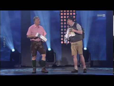 Narrisch guater Sommer Faschingsgilde Vorchdorf   Wandern am Alm Uferweg