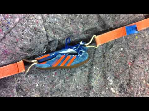 Adidas Spezial Sportschuh im TÜV-Test 2014