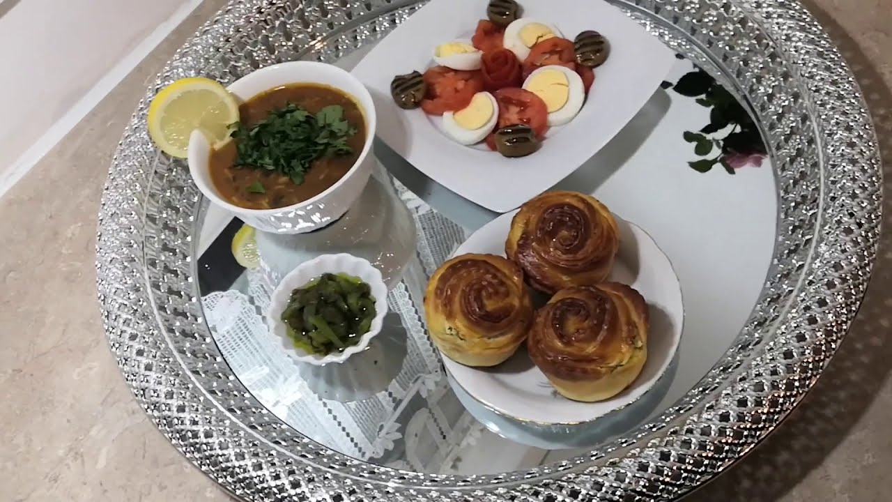 Ftayer farci au fromage en forme de fleur فطائر بالجبن