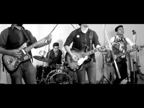 download lagu mp3 mp4 Sargento Pimienta, download lagu Sargento Pimienta gratis, unduh video klip Sargento Pimienta