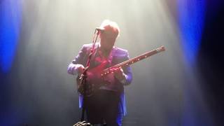 Level 42 - Bass Solo feat. Dune Tune Live Tilburg 08.11.2016