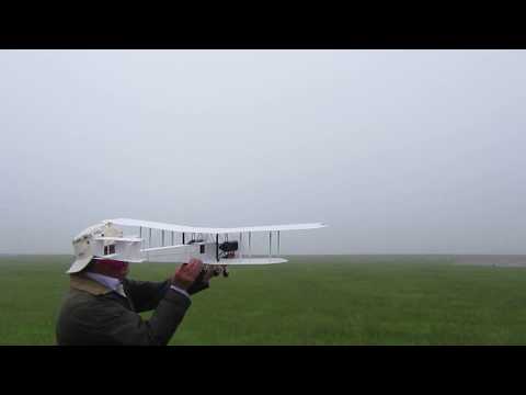 Handley Page O/400 Model Trimming flight