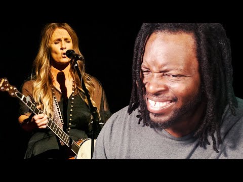 FIRST TIME REACTING TO | KASEY CHAMBERS LOSE YOURSELF (EMINEM COVER) LIVE @ CIVIC THEATRE REACTION