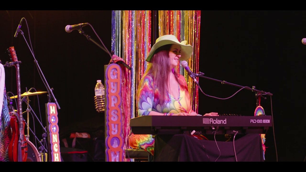 Promotional video thumbnail 3 for Nicole & The Dreamcatchers