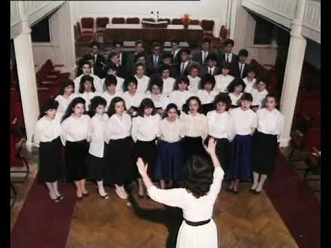 Corul de tineret din Labirint in anul 1988