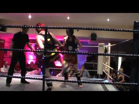 Mescho, MMAG, Sunday Show - Fight 6 - Thomas Walker Vs. Jamie Thompson.