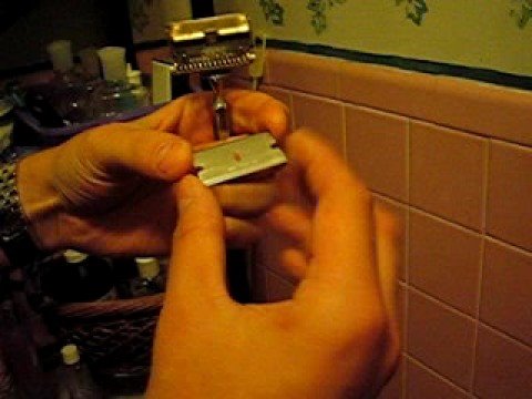 how to load a 1912 gem razor