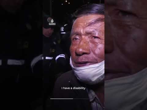 Hundreds brave freezing weather in La Paz to line up for affordable food | AJ #shorts