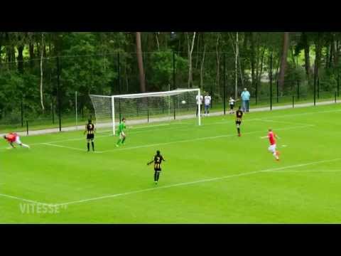 Samenvatting Vitesse O17 vs PSV O17