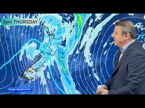 NZ: Pockets of hit & miss heavy rain, snow moves northwards