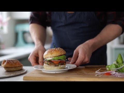 Easy Chipotle Black Bean Burger Recipe