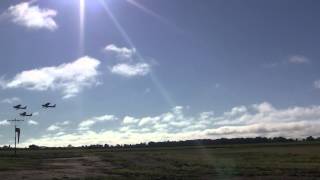 preview picture of video 'Cessna 152 5 Ship Formation at Tocumwal'
