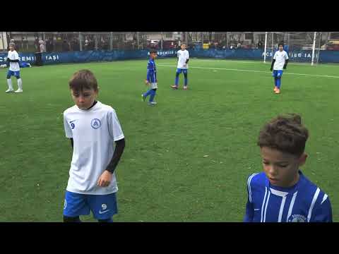2023.12.13 amical Premier 2017 - Acad Hagi 2018