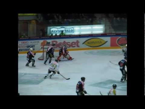 Jarkko Immosen maali Kärppiä vastaan 19.10.2004