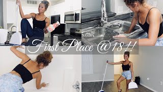 CLEANING MY NEW APARTMENT + TOUR!