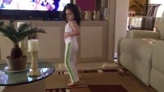 Download lagu Bailando sexy Kristal mp3