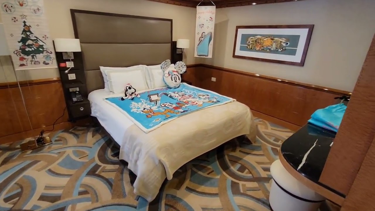 Disney Wonder - Cabin 8100 - Video 2