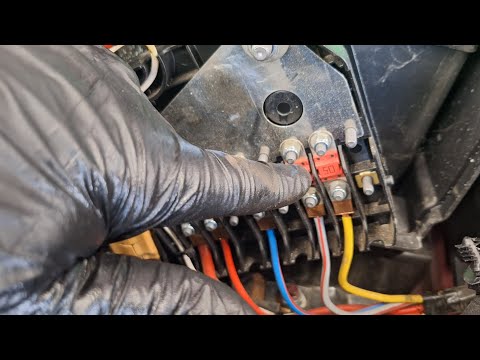 Replace This Fuse on your Ford Focus! 2012-2018