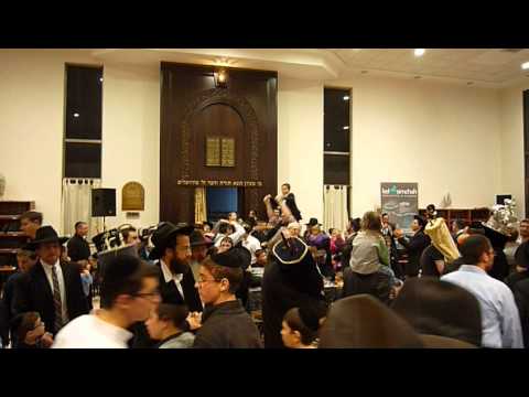 Bet Shemesh - Midnightrabbi #Dancing with Ashreinu - Sefer Torah Midnightrabbi Living inspired!