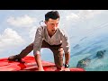 Tom Holland tombe d'une voiture qui tombe d'un avion | Uncharted | Extrait VF