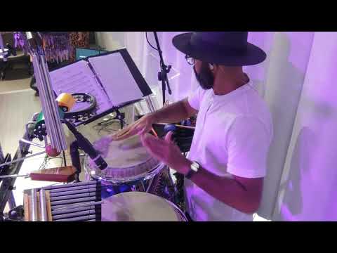 PERCUSSÃO GOSPEL - MÚSICA: "PORQUE ELE VIVE"