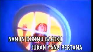 Download lagu Bulan separo ine sintia mp3