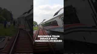 Download lagu Kereta api Purwojaya tergelincir dengan ratusan penumpang di dalamnya di Indonesia. mp3 Download lagu Kereta api Purwojaya tergelincir dengan ratusan penumpang di dalamnya di Indonesia. mp3