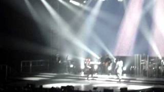 Adam Lambert and Allison Iraheta-Slow Ride Live