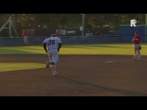 Homerun van Gianison Boekhoudt tijdens Curaçao Neptunus-DSS (2-1)