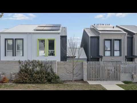 21 Grenfell Avenue, Taylor, ACT 2913, 3 Bedrooms, 2 Bathrooms, Townhouse