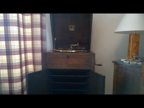 Ella Logan & Hoagy Carmichael - New Orleans - Parlophone 78rpm - HMV 511 Gramophone