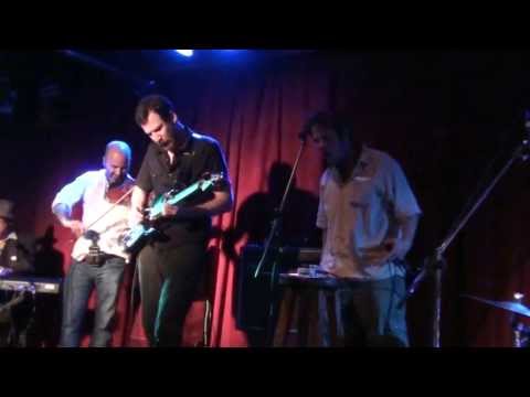 Chillan las Bestias: Hasta el hueso.