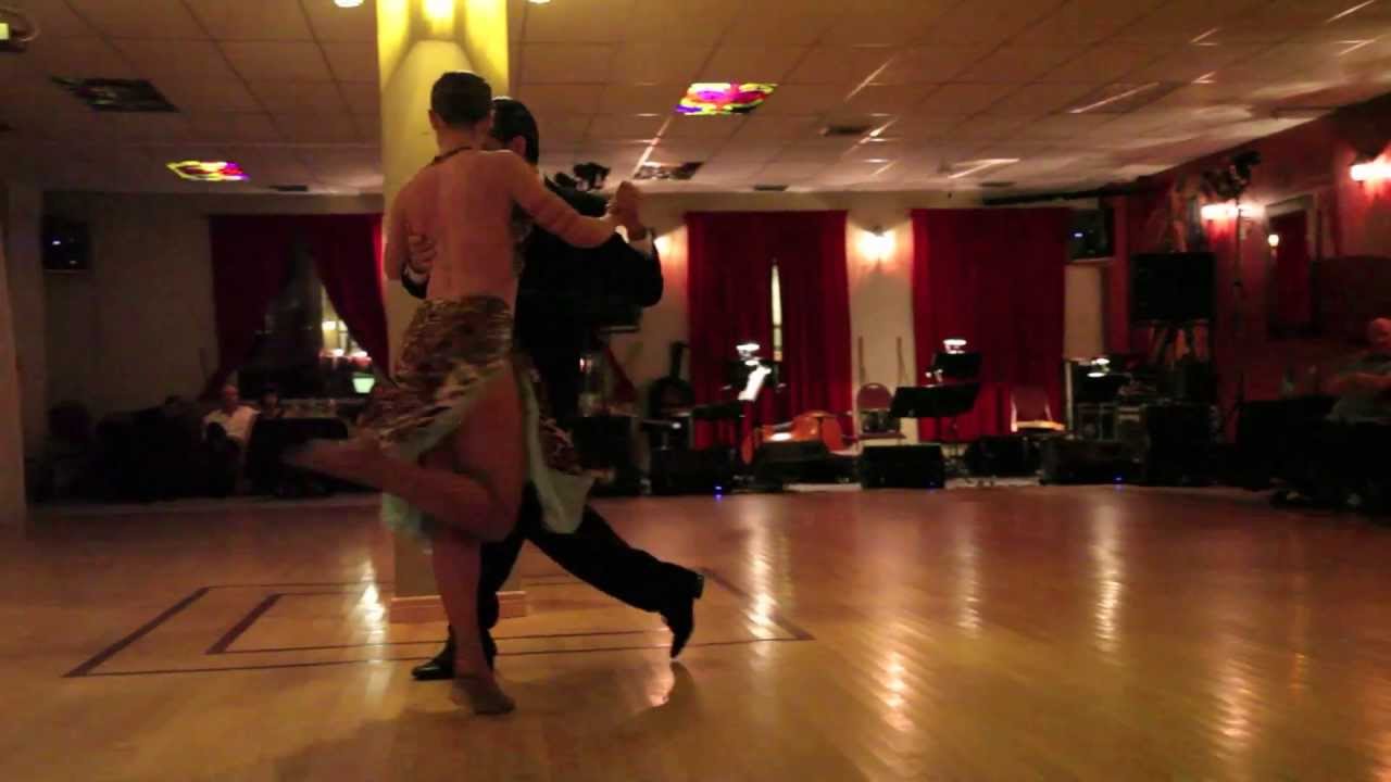 Julio Altez et Laura Legazcue, "Derecho viego" (tango), 18 août 2013.
