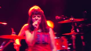 Bikini Kill - Distinct Complicity (Hollywood Palladium, L.A. CA 4/25/19)