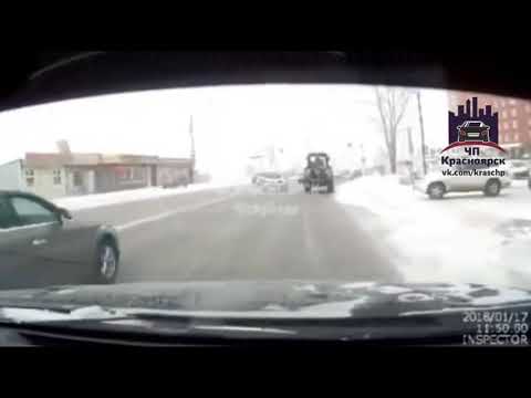 Водитель Toyota Sprinter погиб, по непонятной причине выехав на встречку