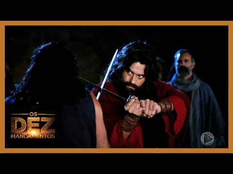 Zur ataca Moisés repentinamente e ele o confronta | OS DEZ MANDAMENTOS