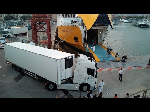 Big Truck gets stuck boarding Corsica Sardiania ferries