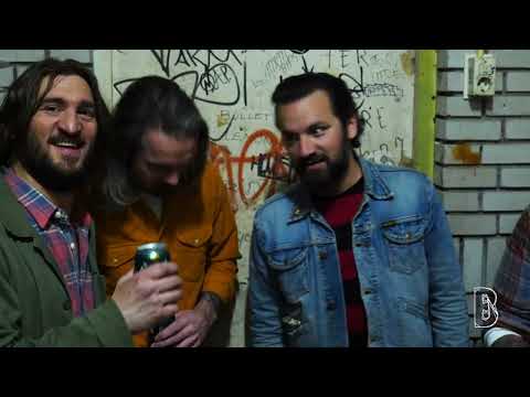 Weet jij al wie De Basis? - Meet Black Bottle Riot