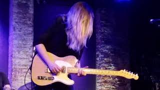 Joanne Shaw Taylor closing numbers 2018-03-02