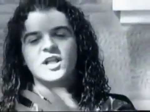 Triantafyllos - Se Dyo Lepta (Official Videoclip)