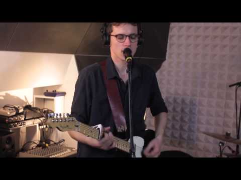 Radio Elvis - Demande à la poussière (Froggy's Session)