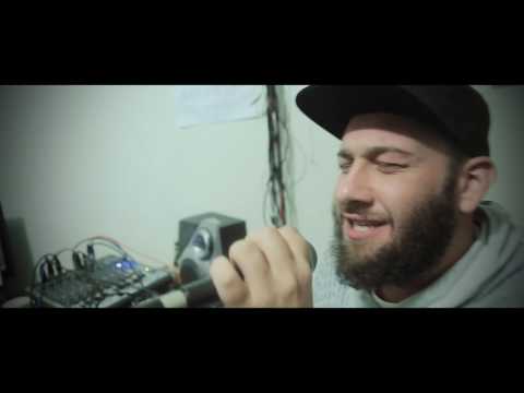 Mocadão Sessions - Mocadão feat. Alienação Afrofuturista (Beat Ganesh)