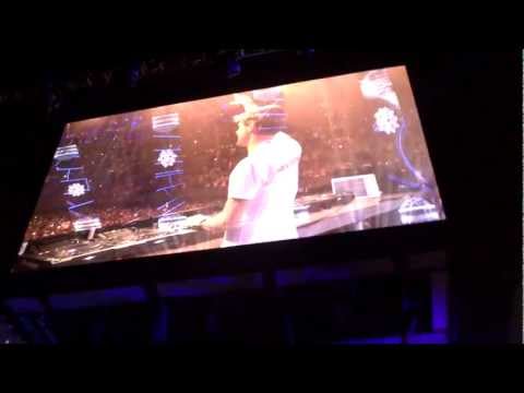 Armin van Buuren playing "ZOCALO" @ ASOT600MEX