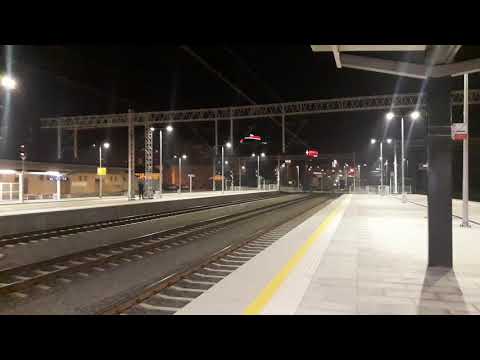 Wjazd EP07 z IC Hetman // Rzeszów Główny