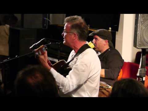 Paul Hubweber at Café Rick